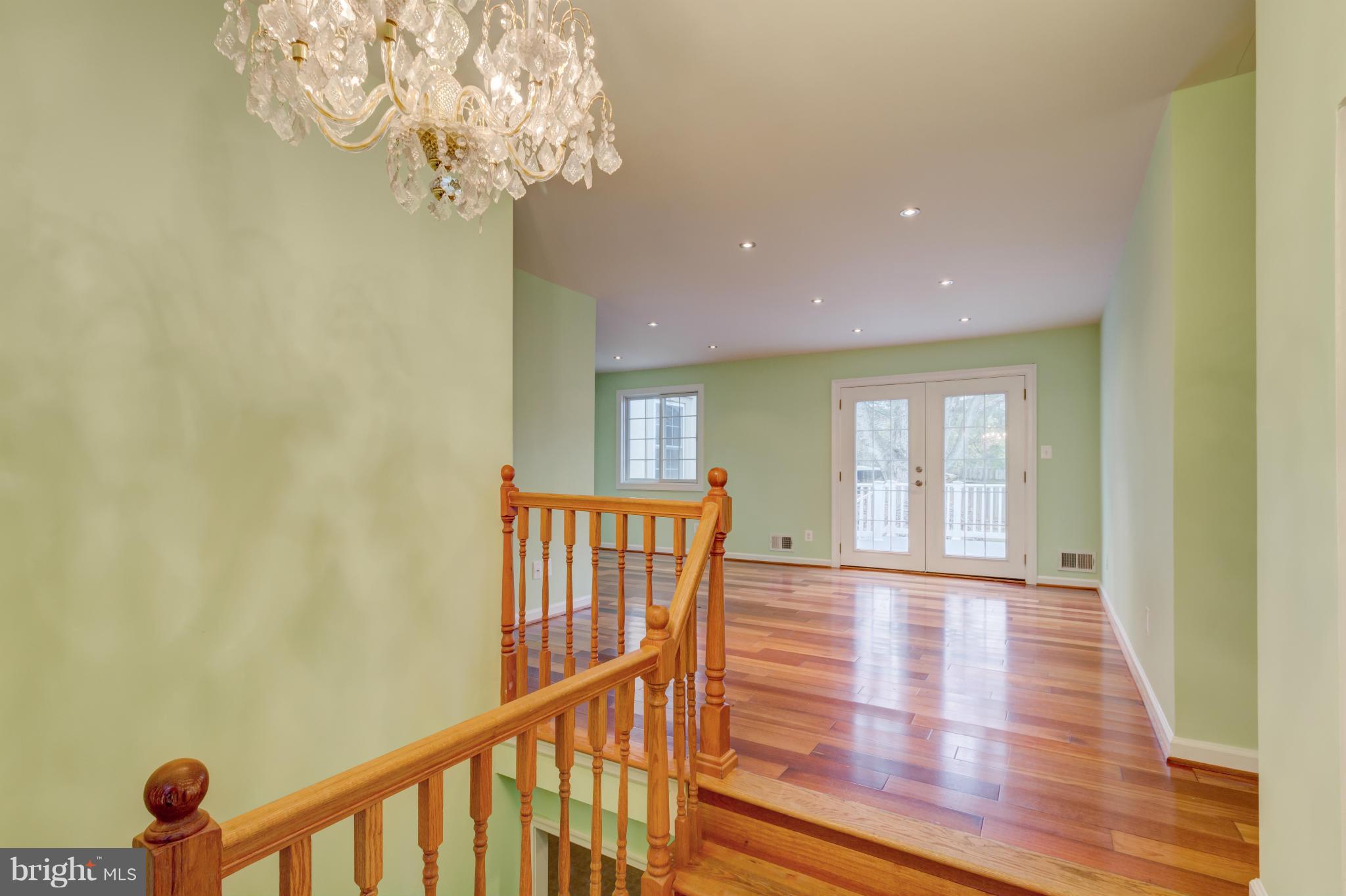 24007 Ridge Road Germantown, MD 20876 - Photo 3 of 18 Interior (General)