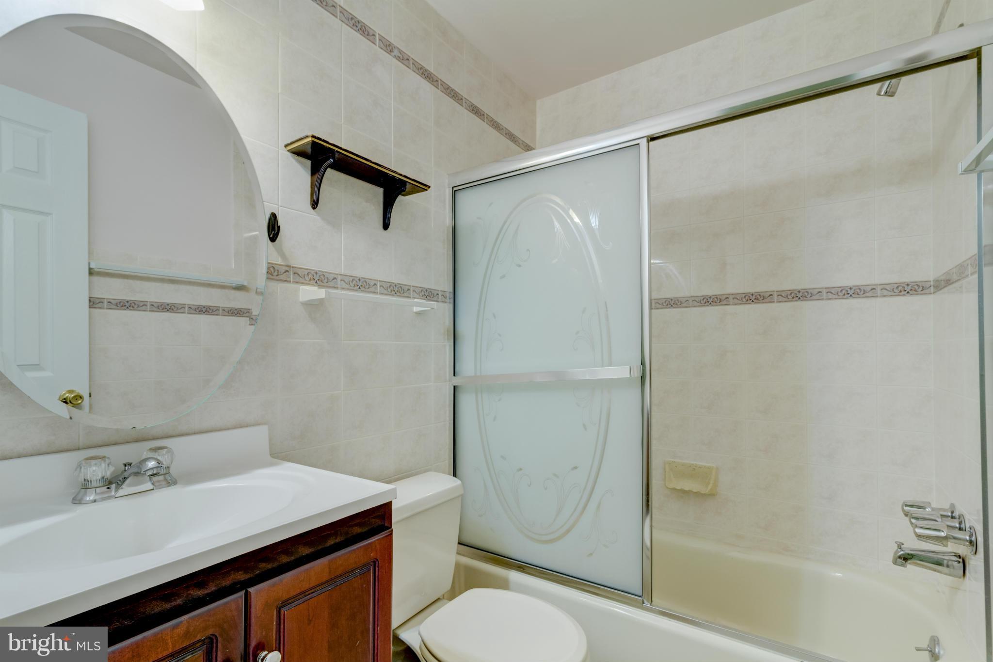 24007 Ridge Road Germantown, MD 20876 - Photo 5 of 18 Bath
