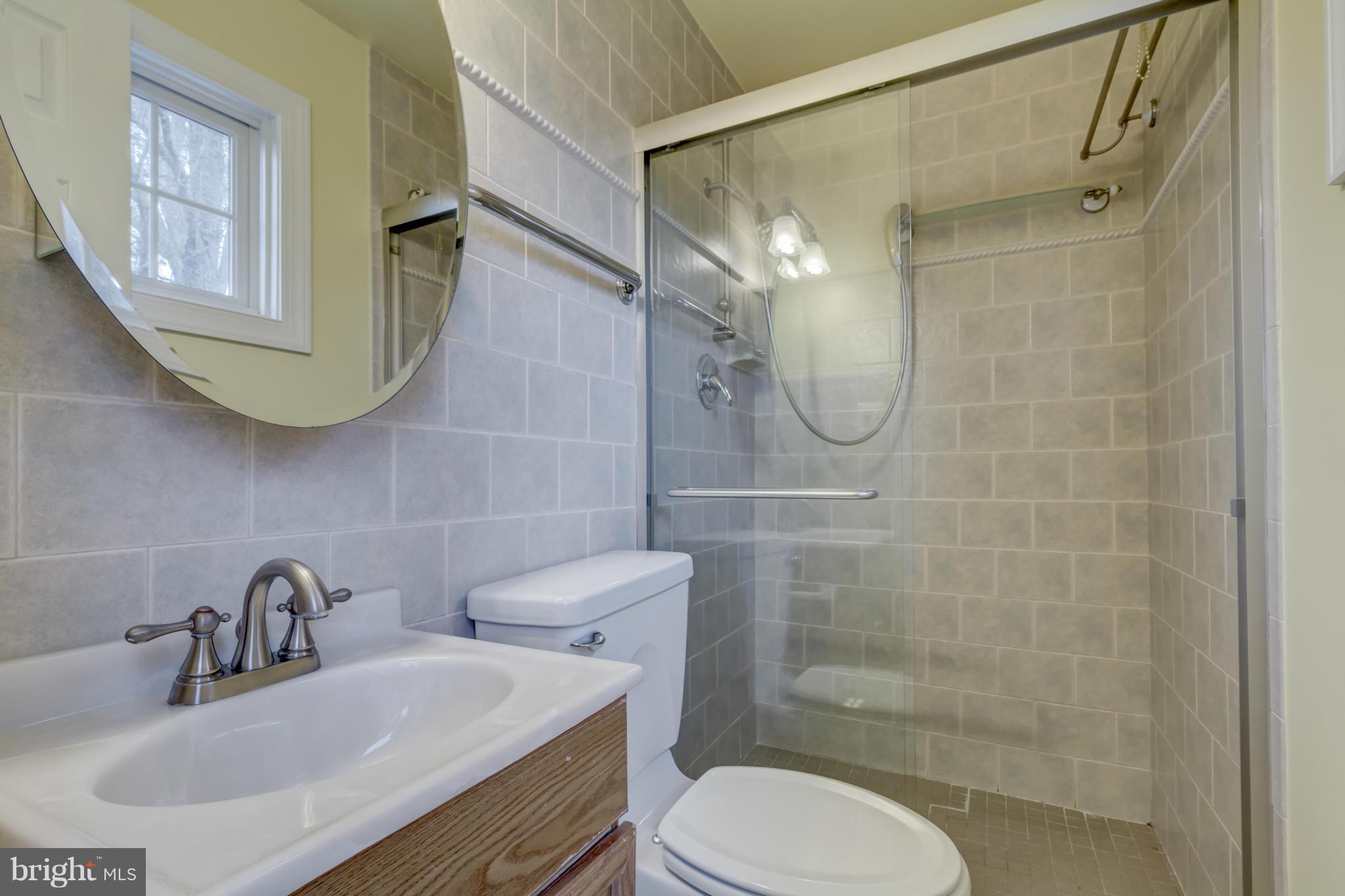 24007 Ridge Road Germantown, MD 20876 - Photo 10 of 18 Bath (Master)