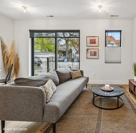 $3,295 | 1847 North Humboldt Boulevard, Unit 103, Chicago, IL 60647