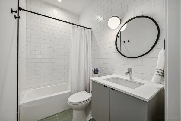 $3,295 | 1847 North Humboldt Boulevard, Unit 103, Chicago, IL 60647