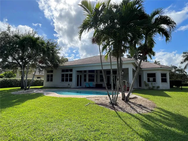 $7,900 | 15001 Southwest 33rd Street, Davie, FL 33331