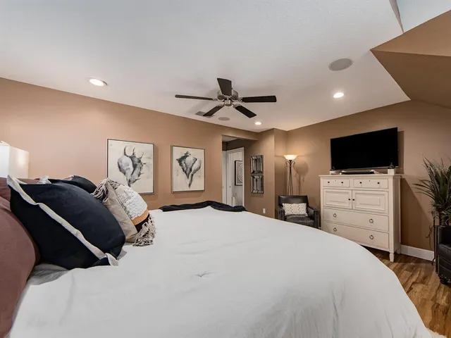 a view of washer and dryer in a utility room