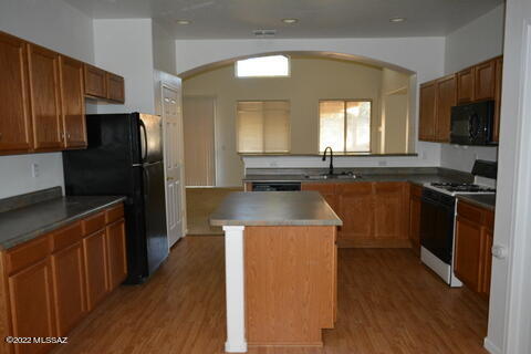 5502 West Red Rock Ridge Street Tucson, AZ 85742 - Photo 8 of 33