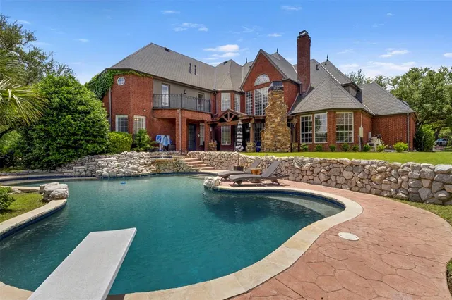 $1,500,000 | 2906 Cottonwood Lane, Colleyville, TX 76034