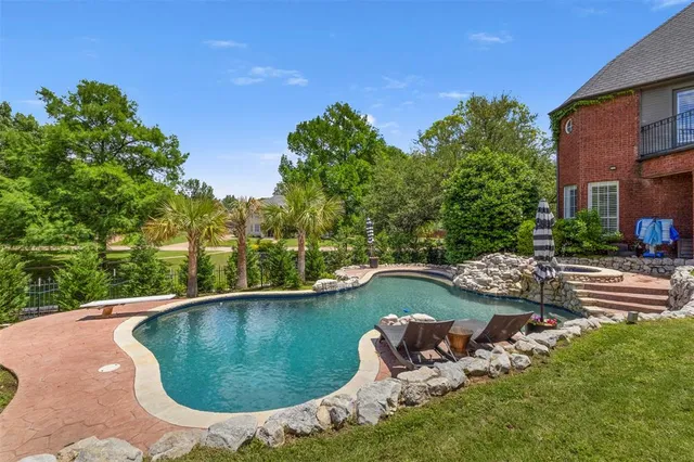 $1,500,000 | 2906 Cottonwood Lane, Colleyville, TX 76034
