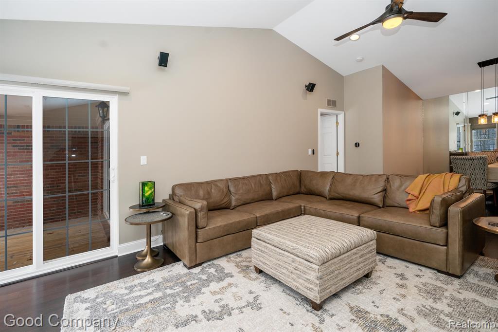 3385 Tremonte Circle Rochester, MI 48306 - Photo 4 of 25