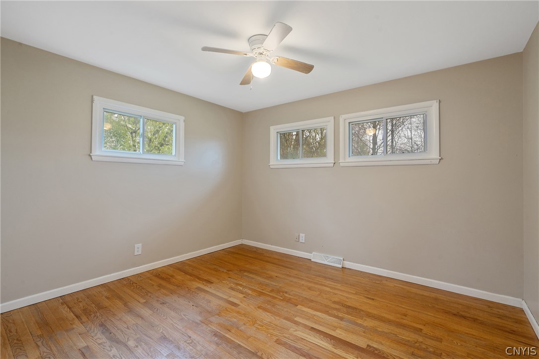 4662 Cleveland Road Onondaga, NY 13215 - Photo 17 of 33
