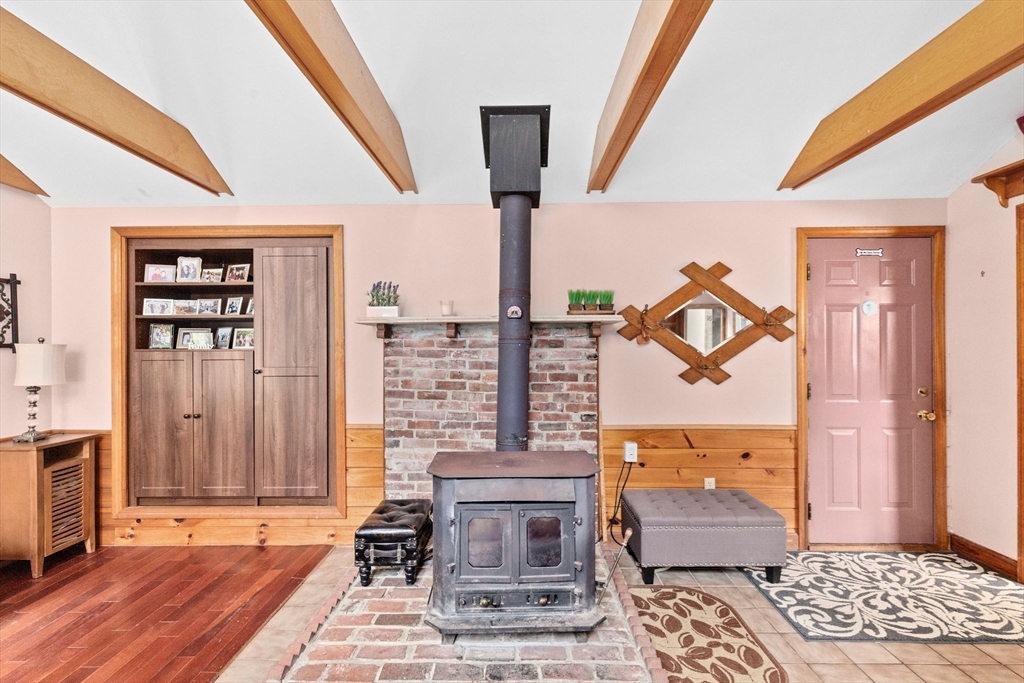 83 Alroy Road Weymouth, MA 02190 - Photo 19 of 33 Gallery Image 19