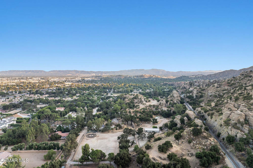 10869 Farralone Avenue Chatsworth, CA 91311 - Photo 27 of 38