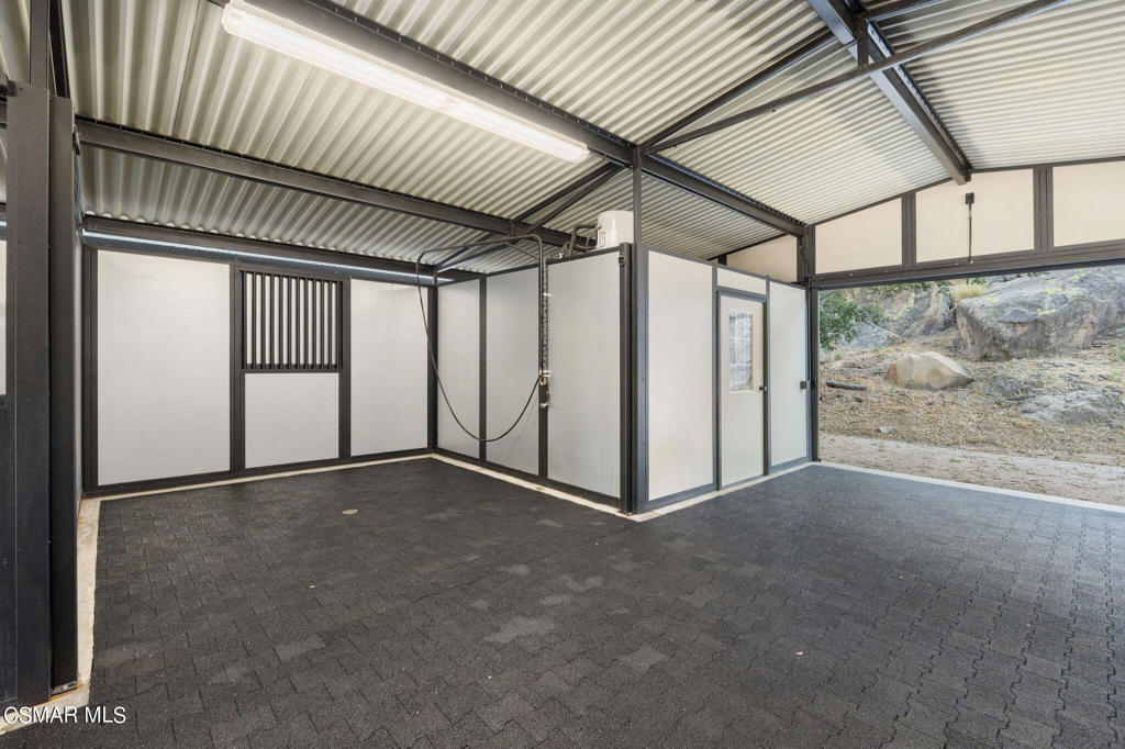 10869 Farralone Avenue Chatsworth, CA 91311 - Photo 8 of 38