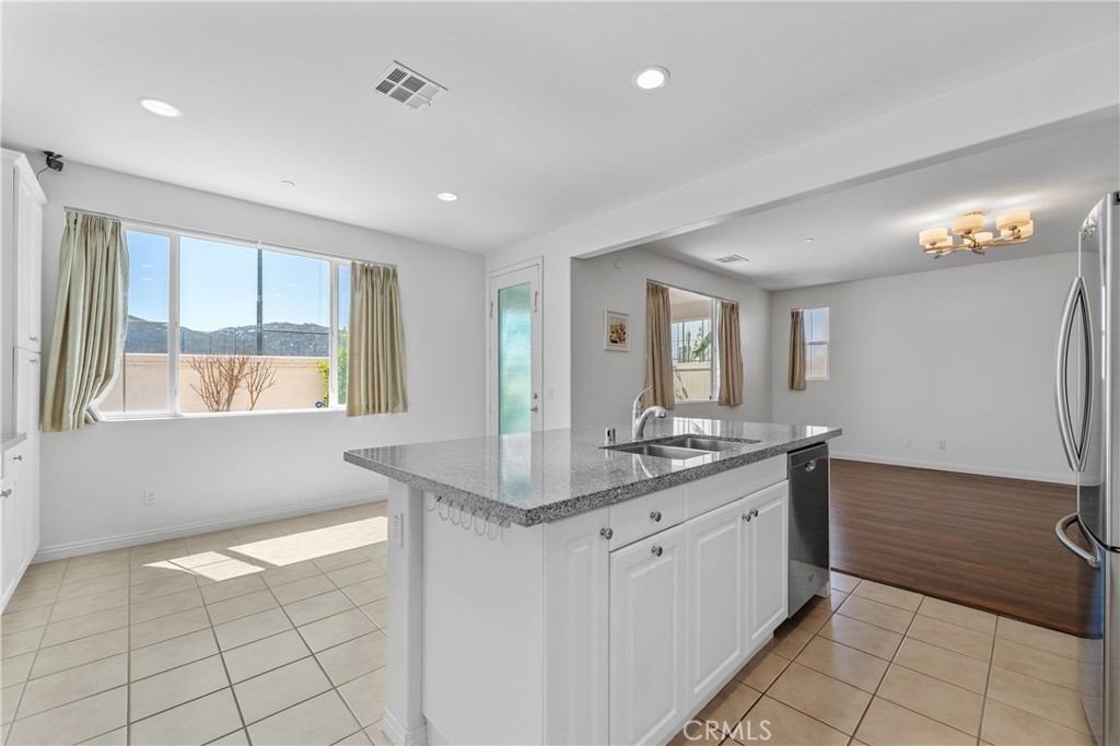 32395 Magee Lane Temecula, CA 92592 - Photo 4 of 29