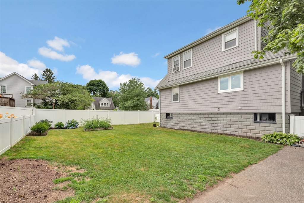 34 Katherine Road Stoneham, MA 02180 - Photo 21 of 22 Gallery Image 21