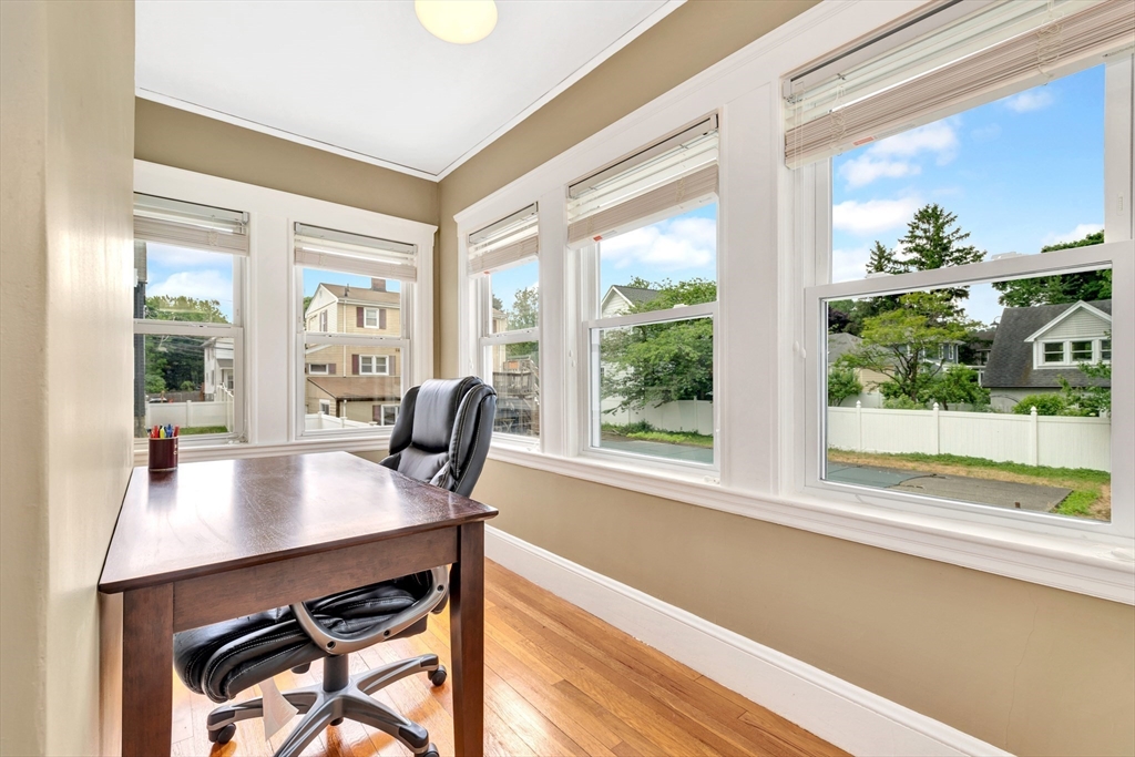 34 Katherine Road Stoneham, MA 02180 - Photo 6 of 22 Gallery Image 6