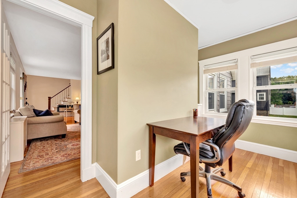 34 Katherine Road Stoneham, MA 02180 - Photo 7 of 22 Gallery Image 7