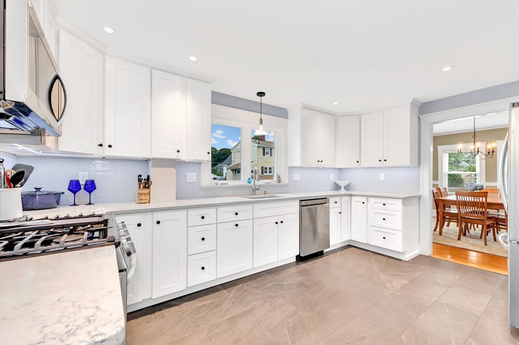 34 Katherine Road Stoneham, MA 02180 - Photo 10 of 22 Gallery Image 10
