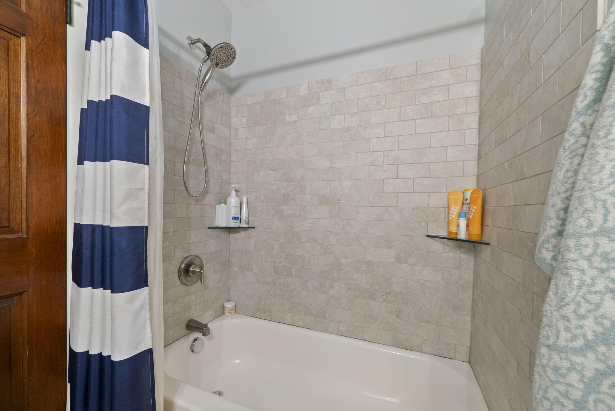 3956 Mountview Road Upper Arlington, OH 43220 - Photo 41 of 85 2nd Full Bath