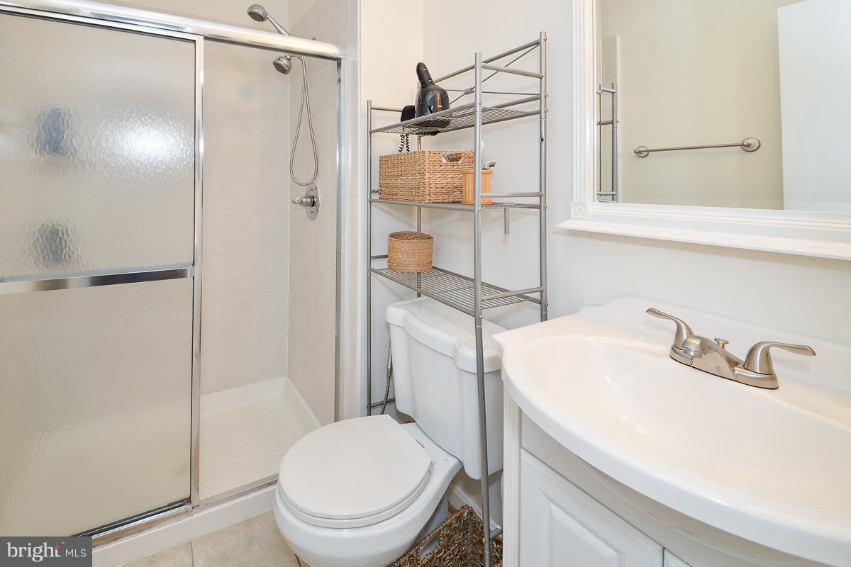 2341 Millennium Lane Reston, VA 20191 - Photo 16 of 25 Bath (Master)
