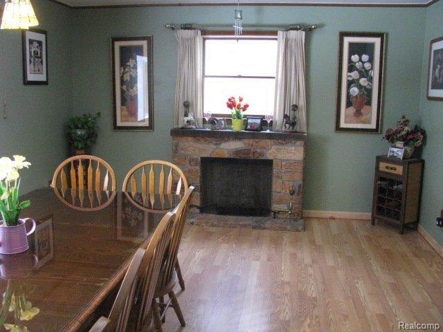 20690 29 Mile Road Ray, MI 48096 - Photo 13 of 25 Fireplace in Dining Room.JPG