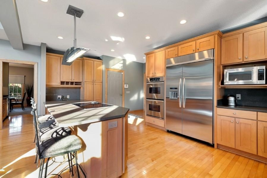 2828 Blue Ridge Path Stevensville, MI 49127 - Photo 11 of 50 11_2828BLUERIDGEPATH_177001_Kitchen_LowR