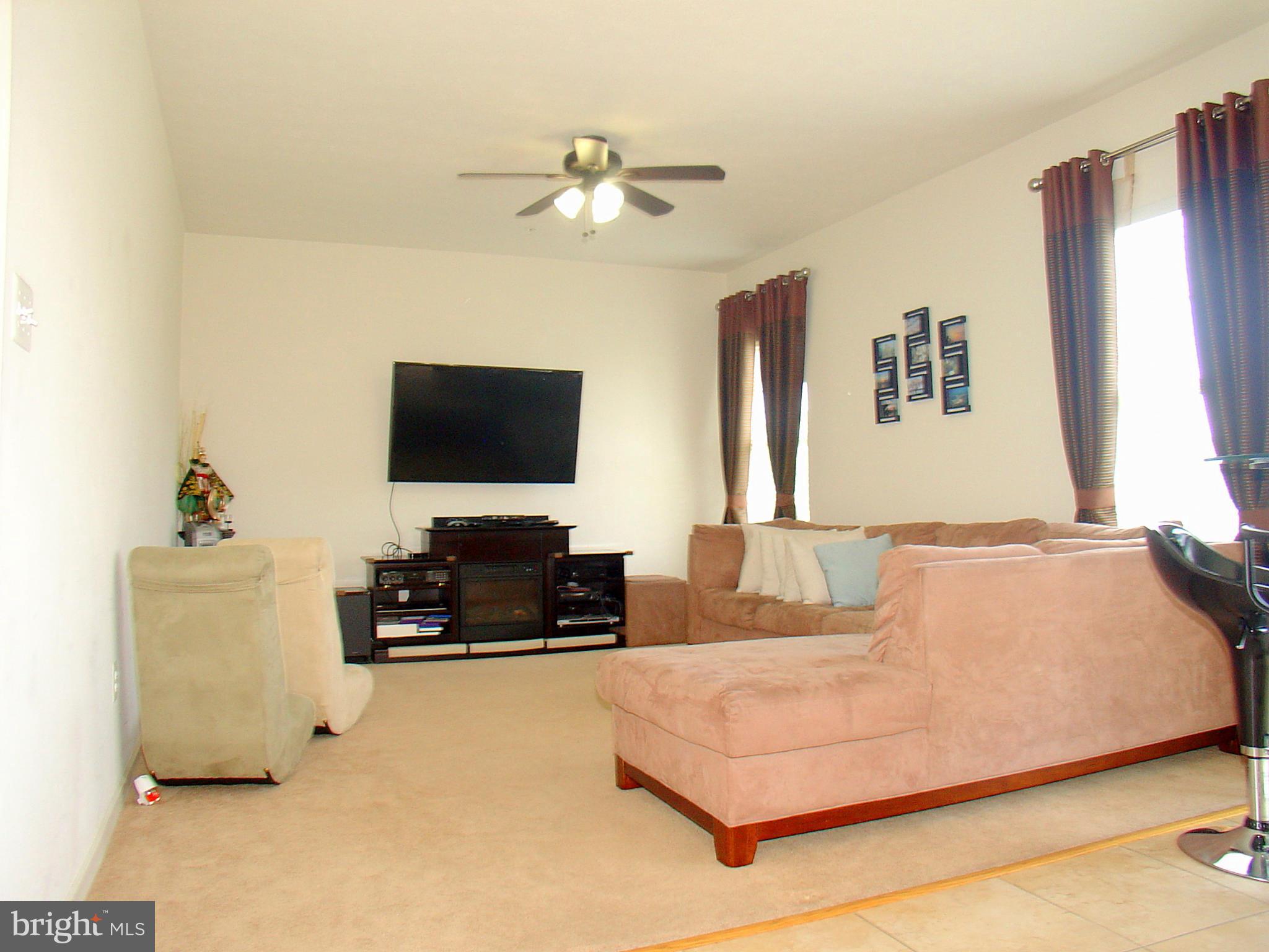 9707 Davison Road Baltimore, MD 21220 - Photo 14 of 29 Family Room