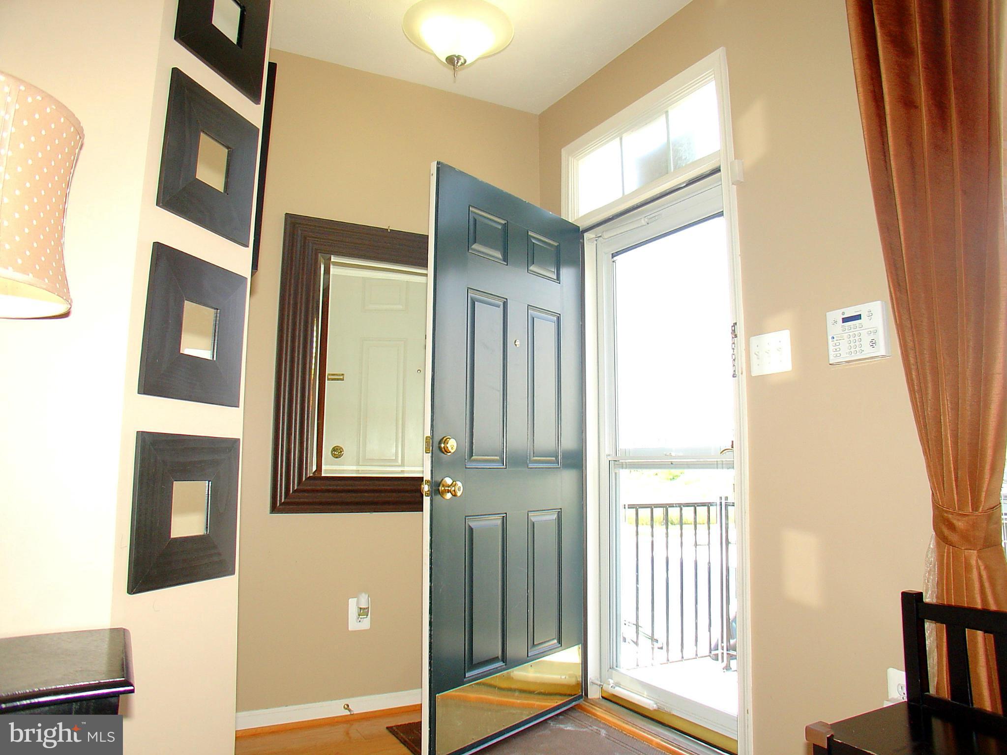 9707 Davison Road Baltimore, MD 21220 - Photo 4 of 29 Foyer