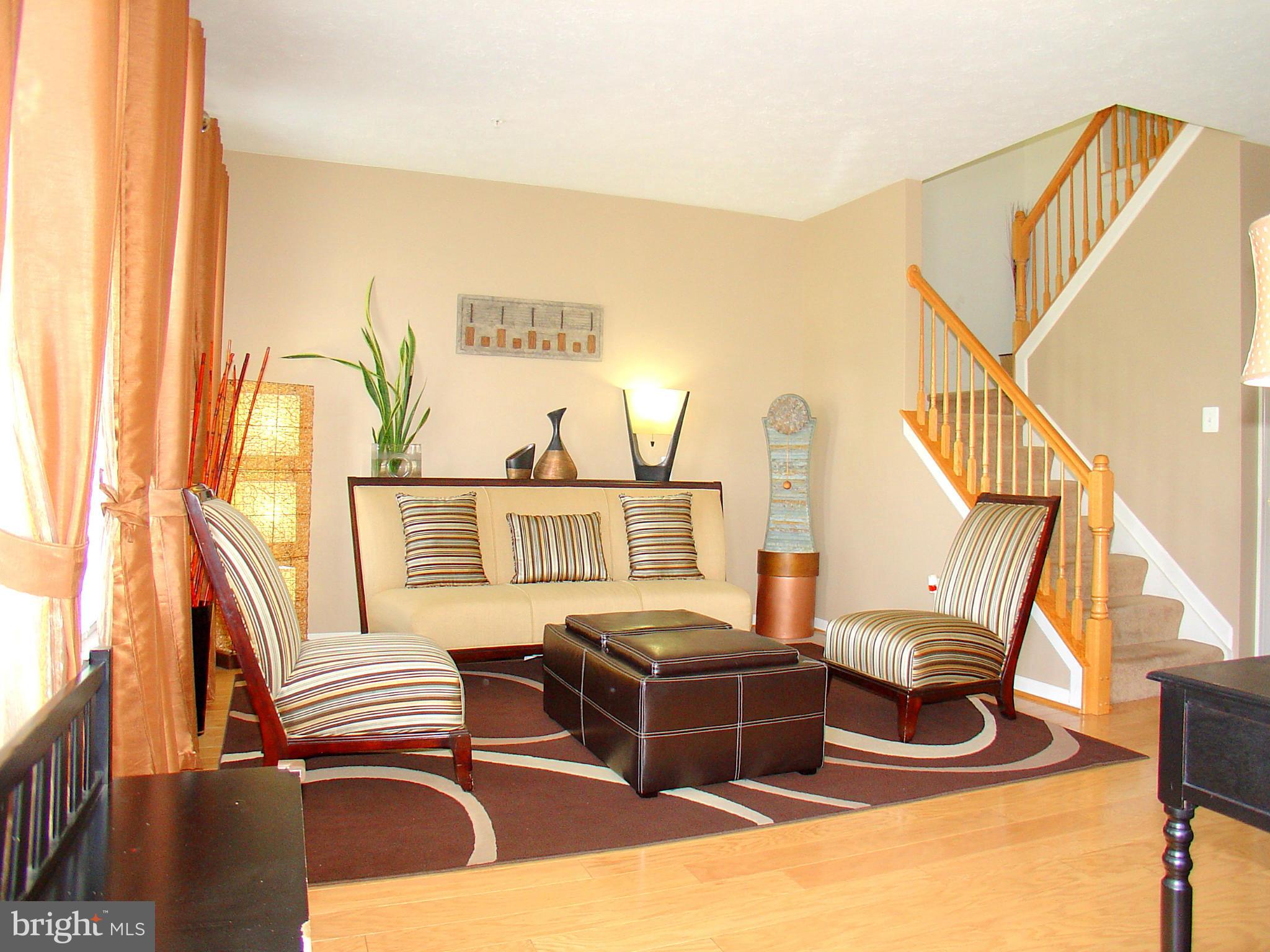 9707 Davison Road Baltimore, MD 21220 - Photo 6 of 29 Living Room