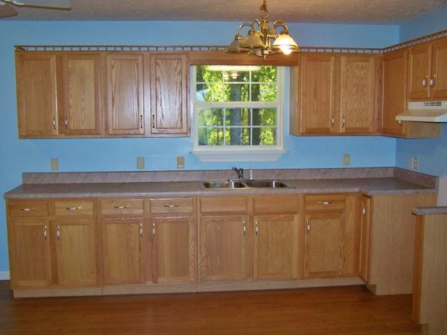 5311 Blue Springs Road Sparta, TN 38583 - Photo 7 of 16 Nice kitchen cabinets