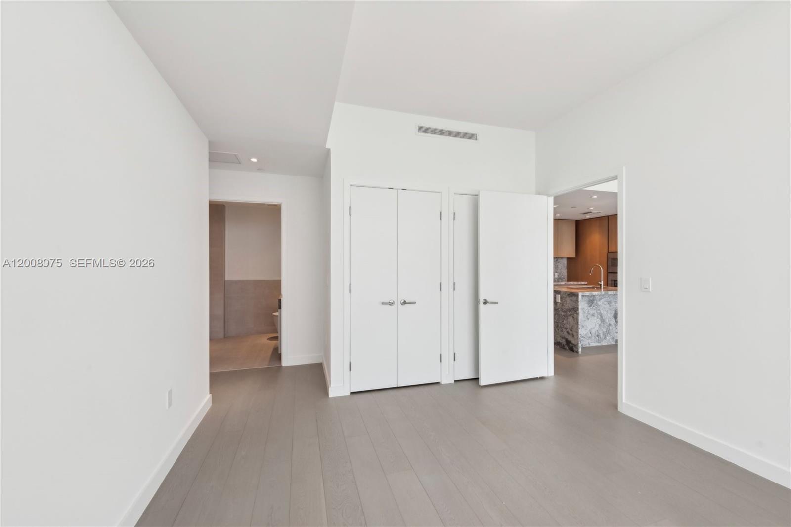 500 Alton Road, Unit 3004 Miami Beach, FL 33139 - Photo 18 of 31