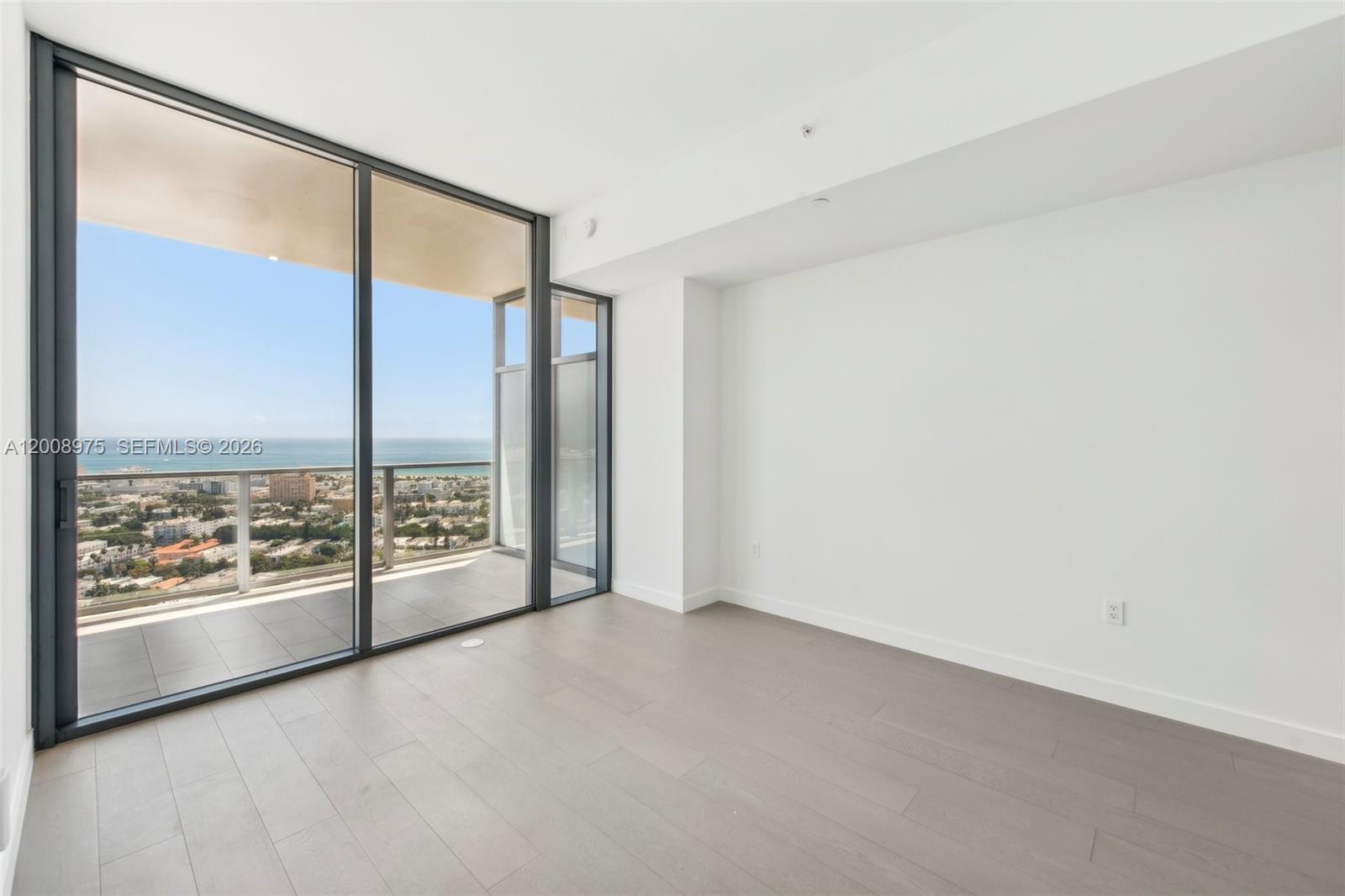 500 Alton Road, Unit 3004 Miami Beach, FL 33139 - Photo 6 of 31