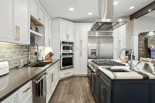 $349,800 | 1343 Prairie Drive, Crown Point, IN 46307