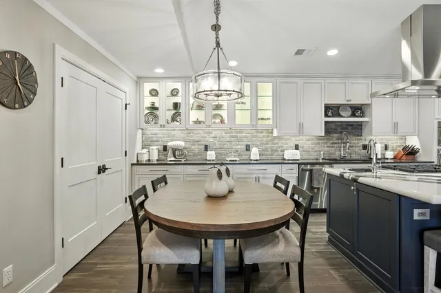 $349,800 | 1343 Prairie Drive, Crown Point, IN 46307