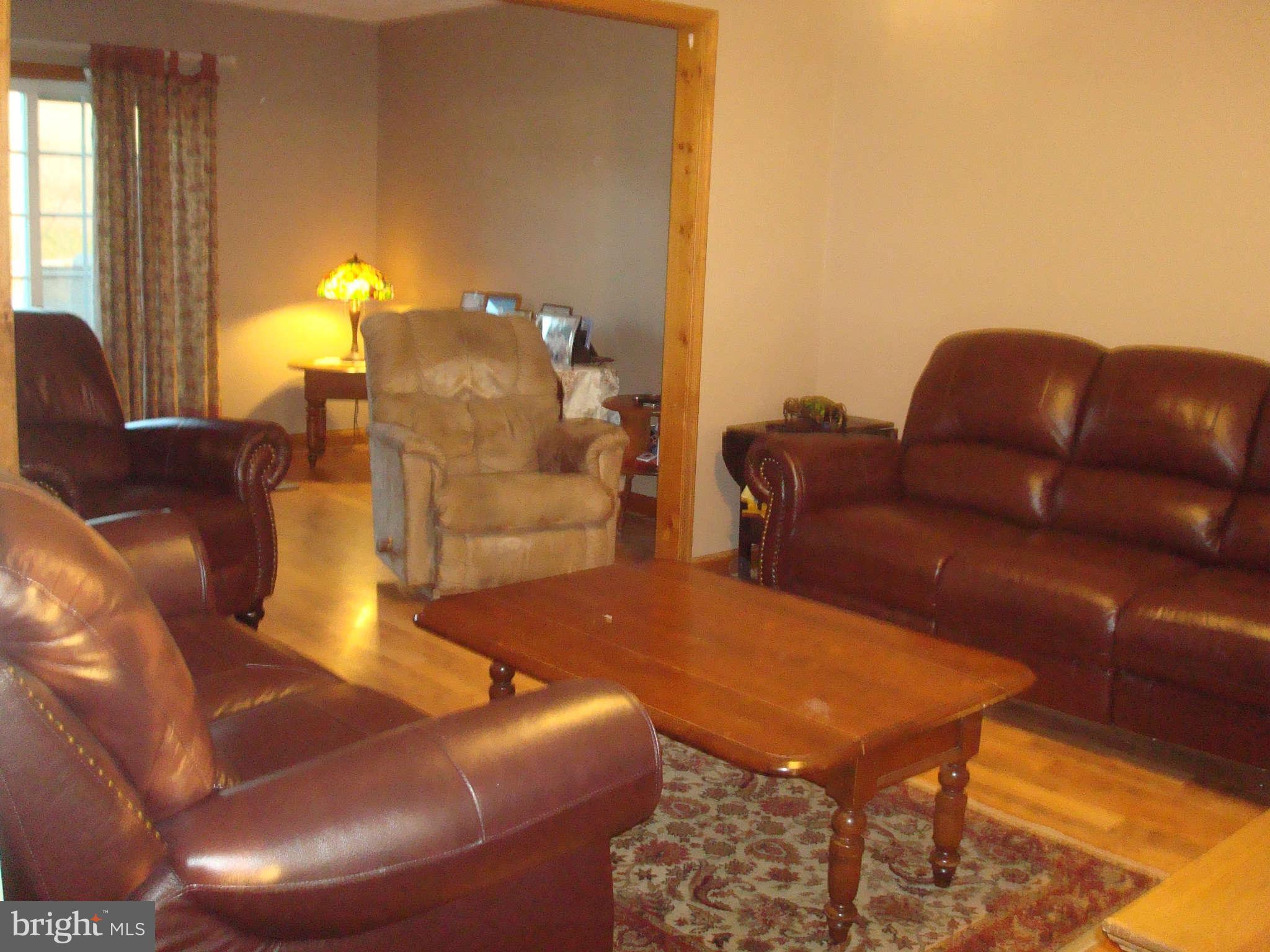 3527 Middleburg Road Union Bridge, MD 21791 - Photo 10 of 30 Living Room