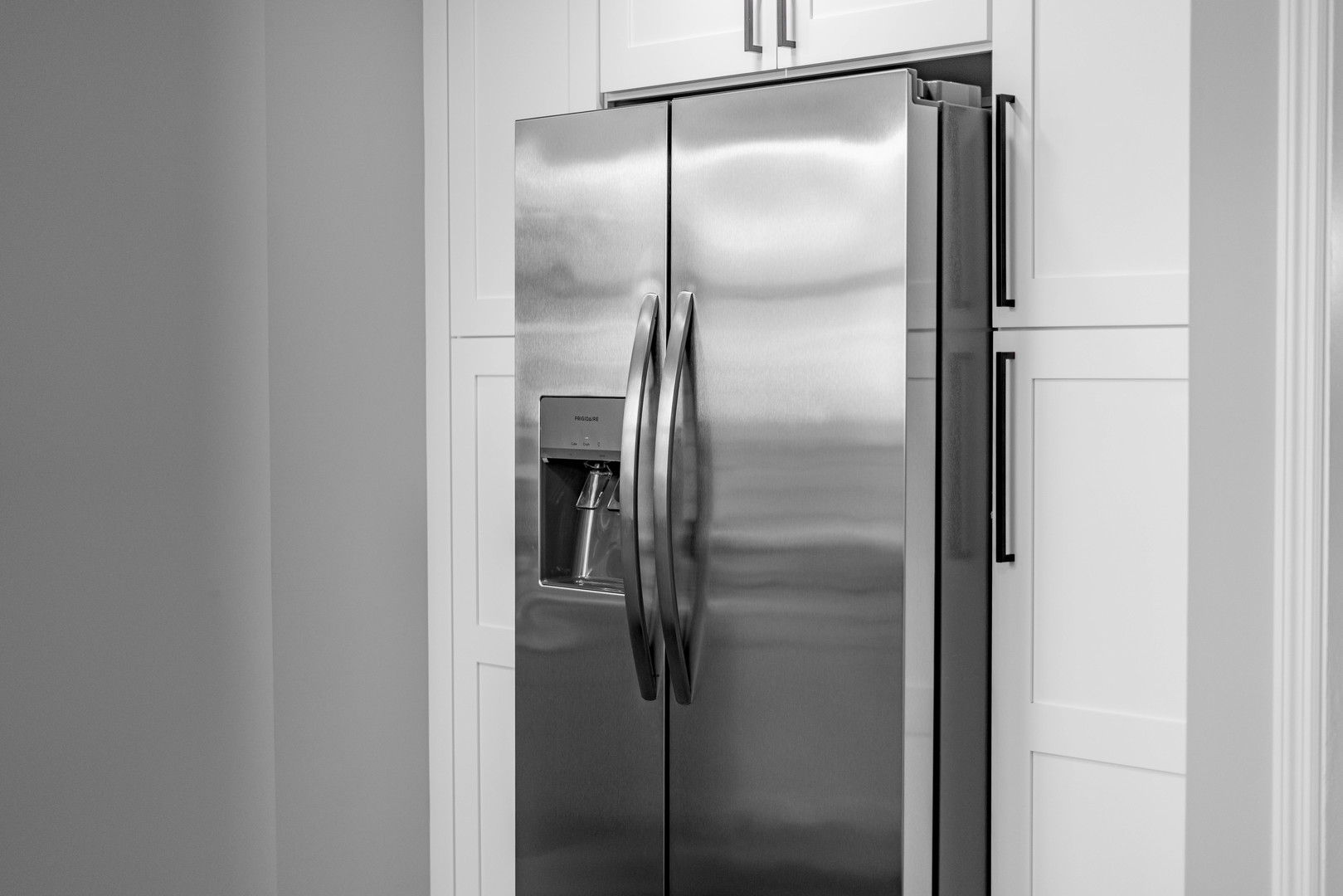 3615 Raymond Avenue Brookfield, IL 60513 - Photo 19 of 49 a bathroom with a glass shower door