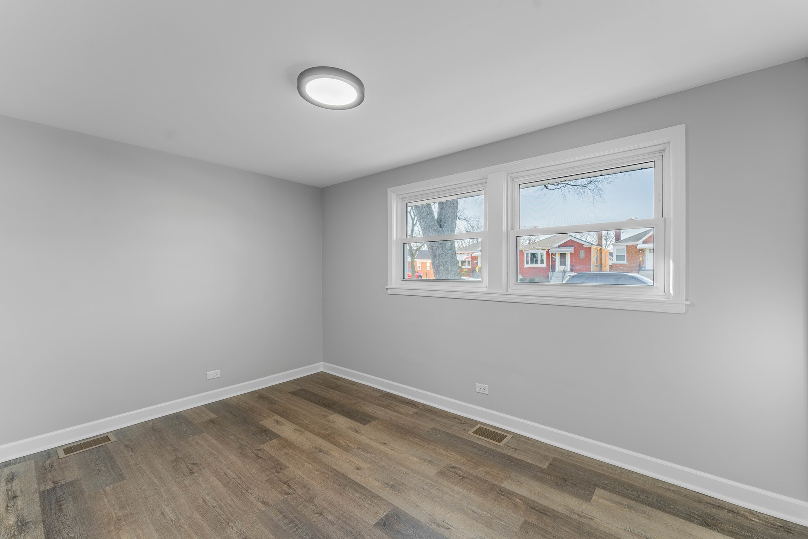 3615 Raymond Avenue Brookfield, IL 60513 - Photo 29 of 49 a view of empty room with wooden floor