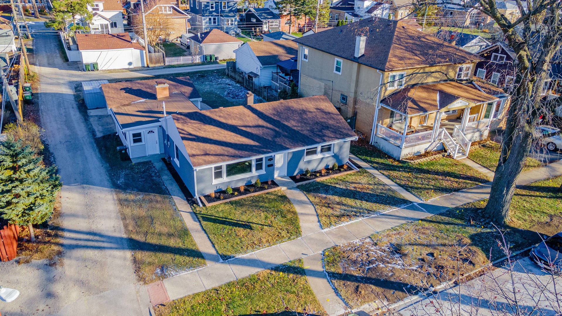 3615 Raymond Avenue Brookfield, IL 60513 - Photo 46 of 49 an aerial view of a house with swimming pool and sitting area
