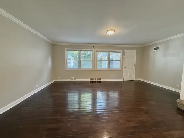 $236,000 | 2045 Downey Road, Homewood, IL 60430