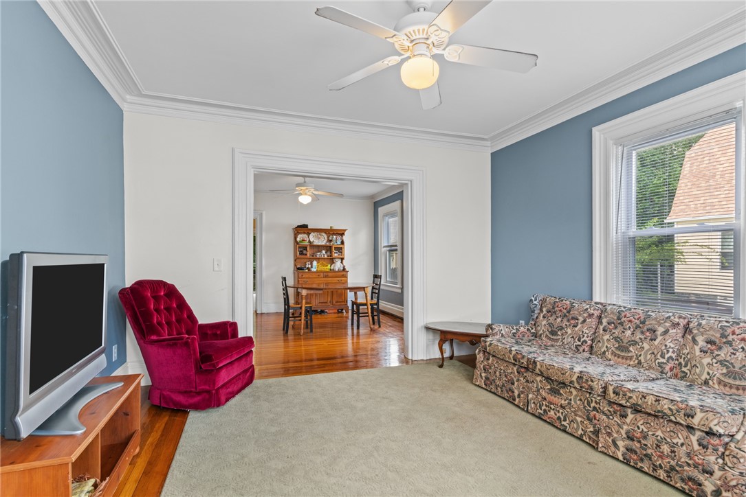 246 Smith Street Cranston, RI 02905 - Photo 18 of 50