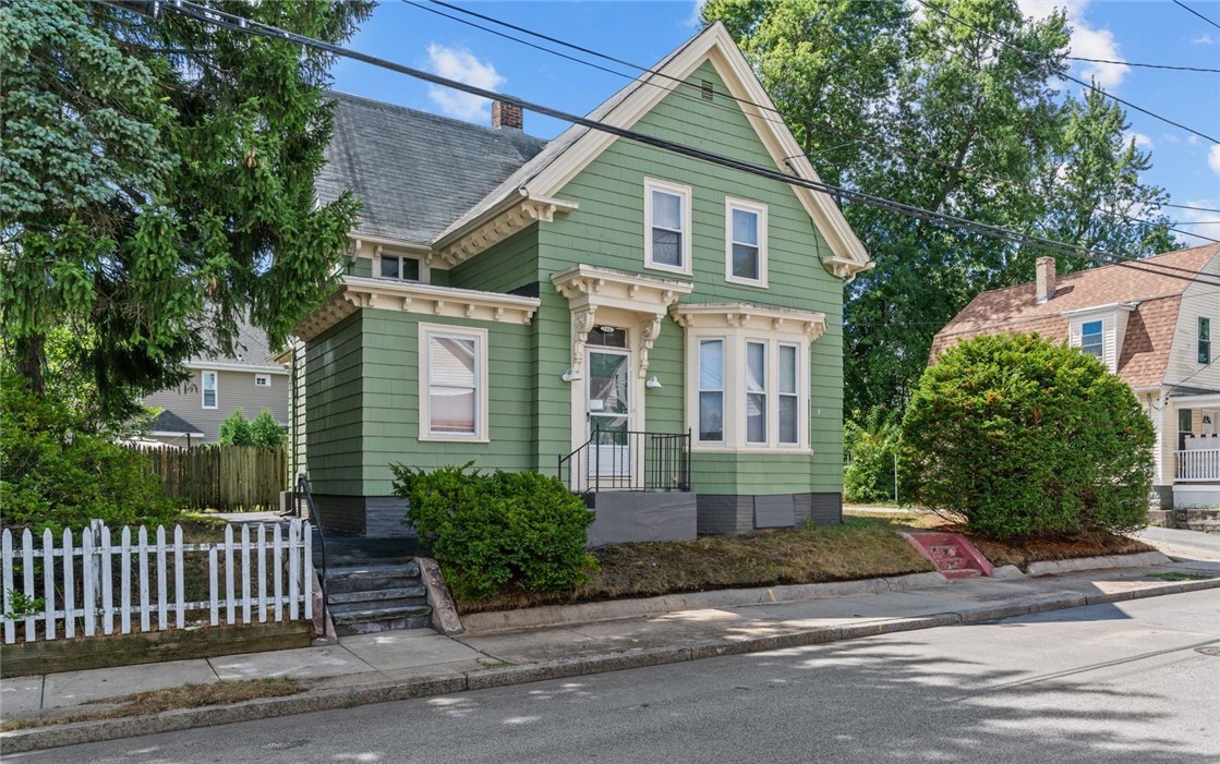 246 Smith Street Cranston, RI 02905 - Photo 2 of 50