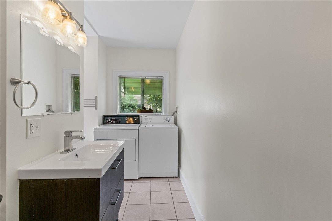246 Smith Street Cranston, RI 02905 - Photo 21 of 50