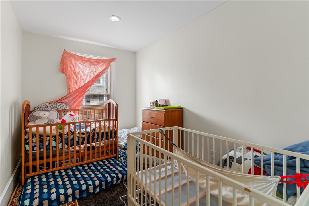 246 Smith Street Cranston, RI 02905 - Photo 22 of 50
