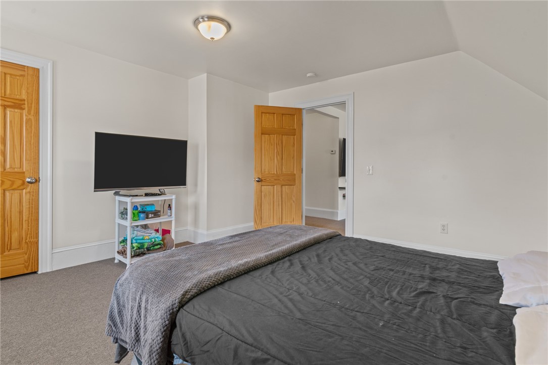 246 Smith Street Cranston, RI 02905 - Photo 31 of 50