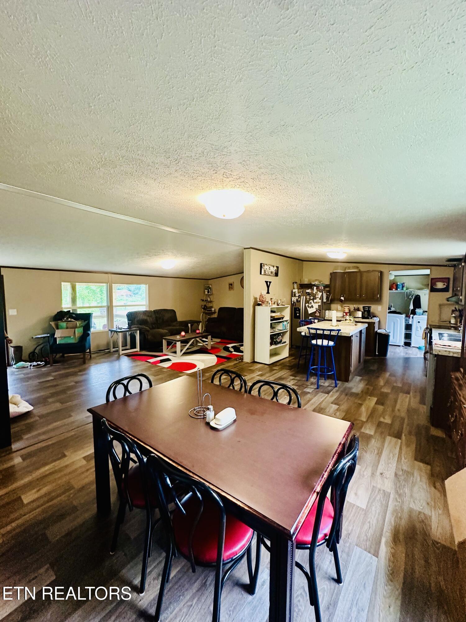 1240 Burrville Road Sunbright, TN 37872 - Photo 7 of 27 IMG_5605