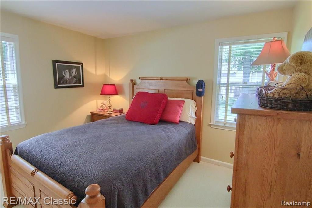 6044 Worlington Road Bloomfield Hills, MI 48301 - Photo 22 of 34