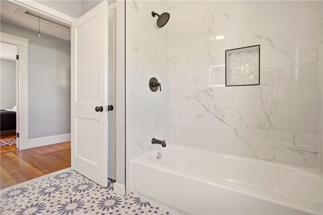18 Harding Avenue Cranston, RI 02905 - Photo 19 of 33