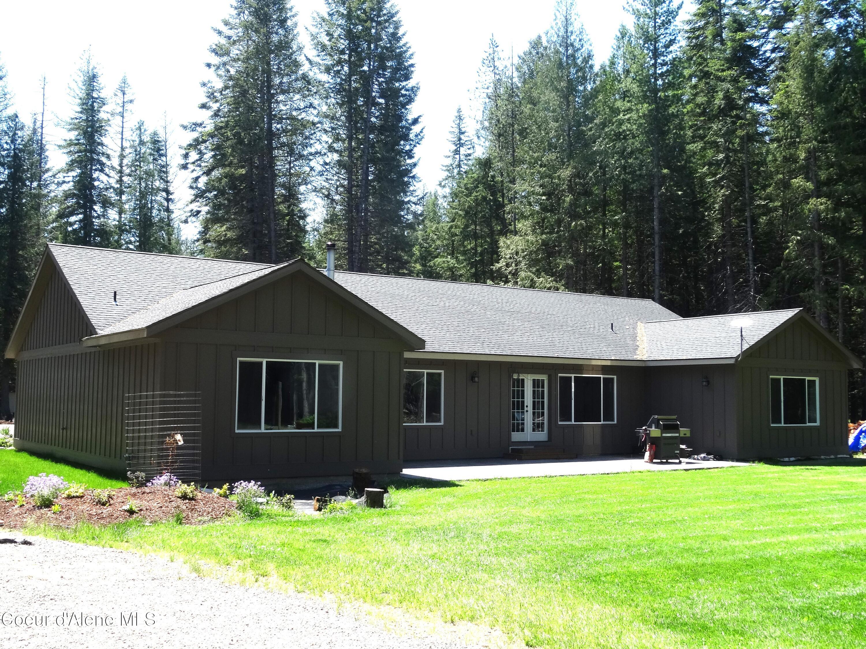 245 Lost Creek Road Priest River, ID 83856 - Photo 5 of 58 DSC06047.2