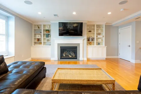 $1,799,000 | 881 East 2nd Street, Unit 13, Boston, MA 02127