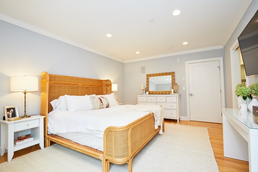 881 East 2nd Street, Unit 13 Boston, MA 02127 - Photo 7 of 22