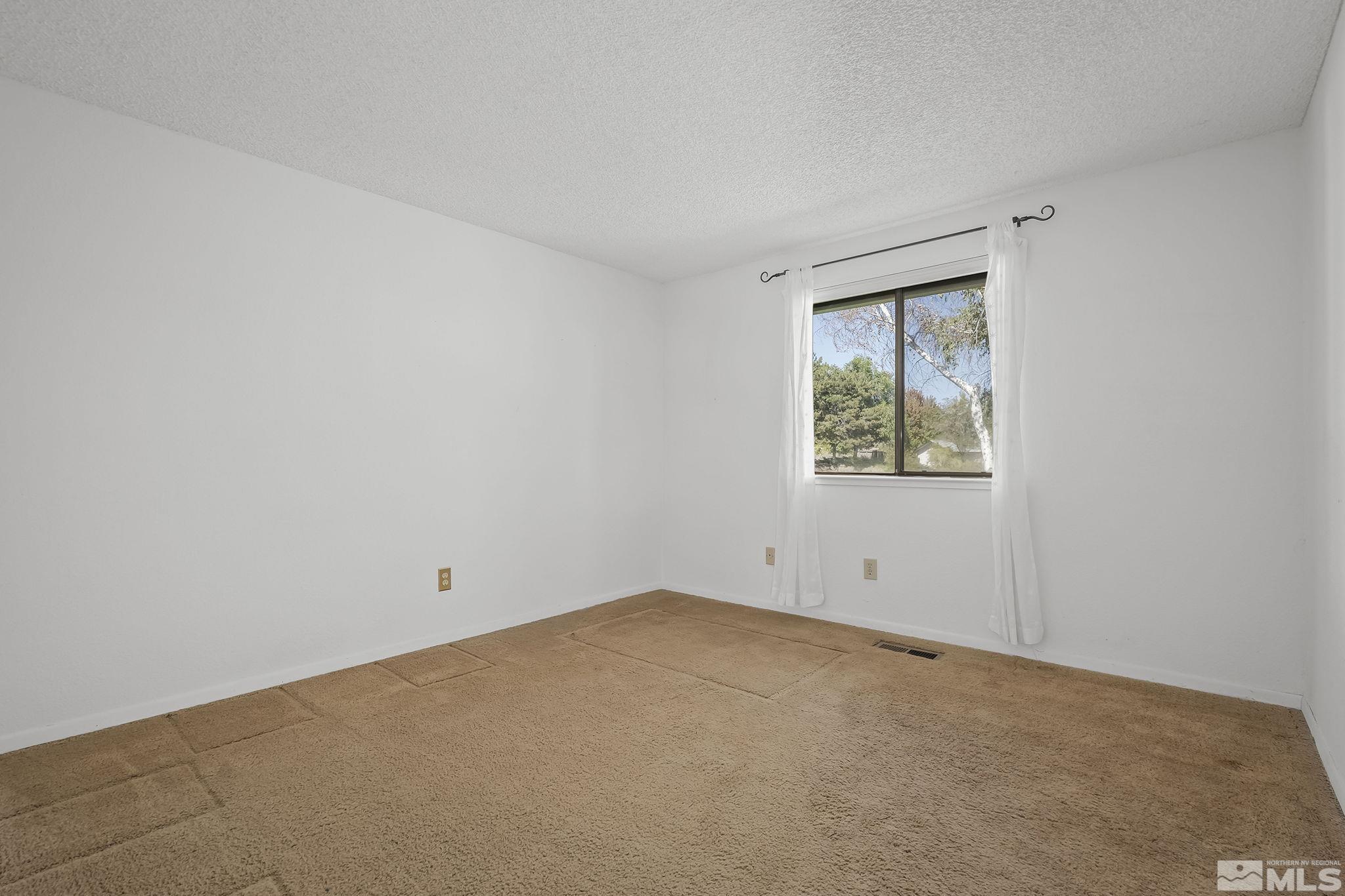 12840 Thomas Creek Road Reno, NV 89511 - Photo 20 of 33 Photo 20