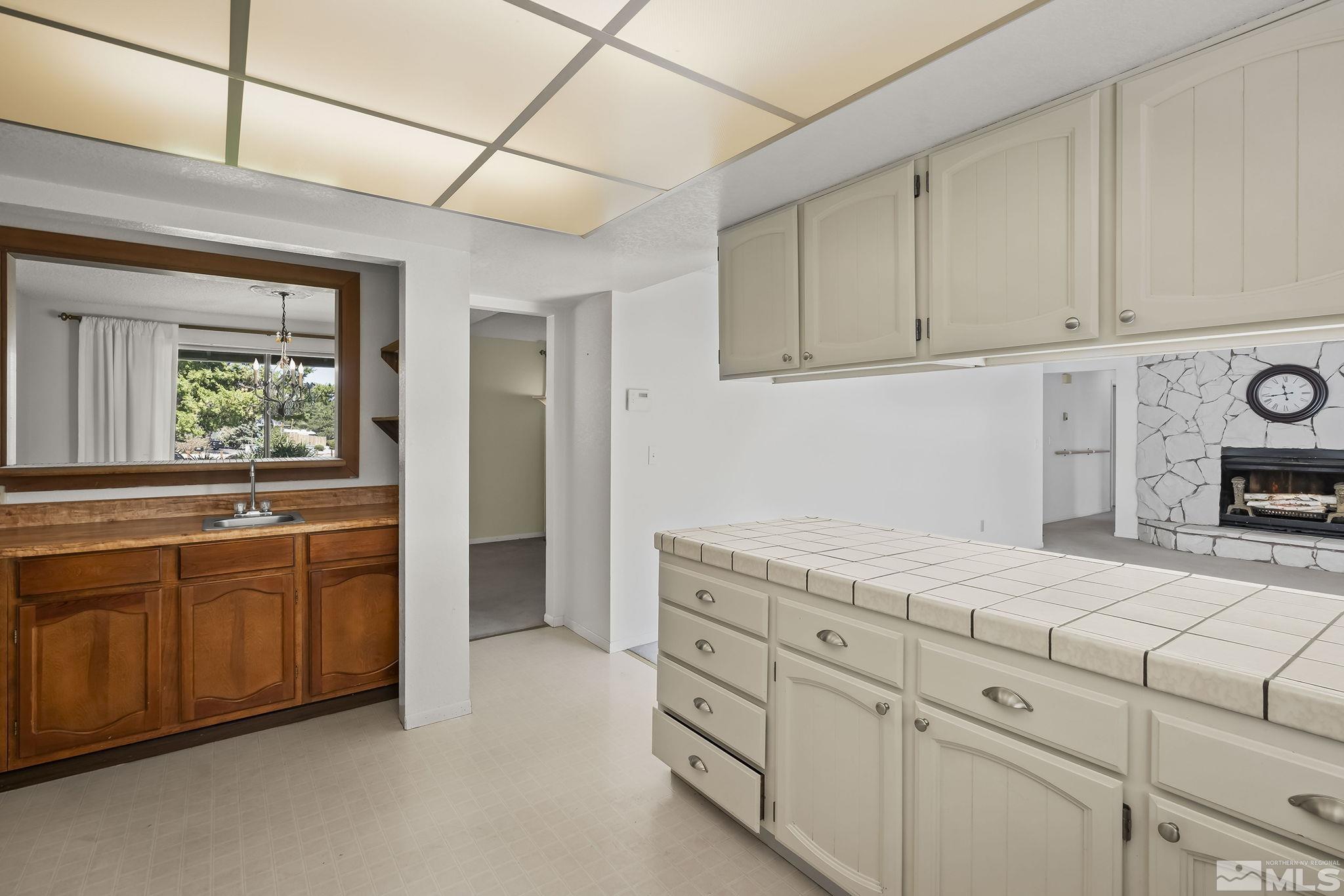 12840 Thomas Creek Road Reno, NV 89511 - Photo 4 of 33 Photo 4